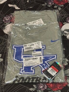 NWT 2014 NIKE DRI-FIT UK KENTUCKY WILDCATS FOOTBALL LEGEND TEE SZ MENS M L RARE
